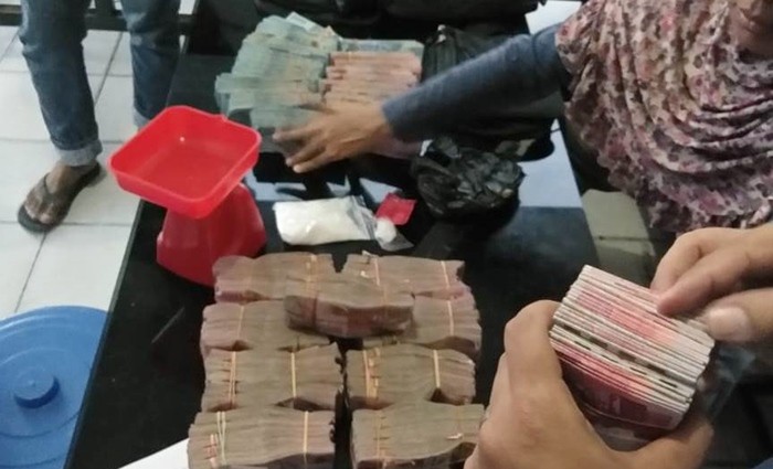 Gerebek Bandar Sabu, Direktorat Reserse Polda Sulteng Temukan Uang 700 Juta