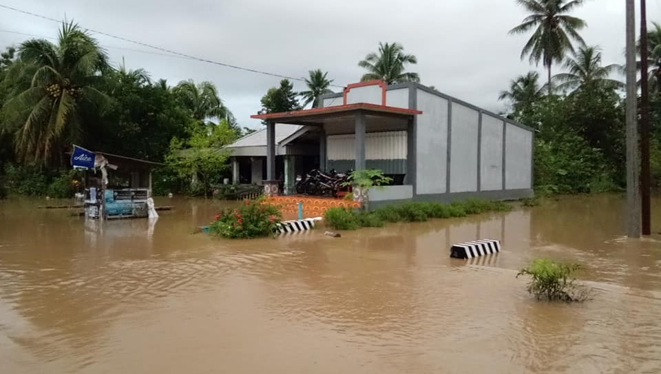 Banjir Landa Toili dan Moilong Saat Warga Sedang Sahur