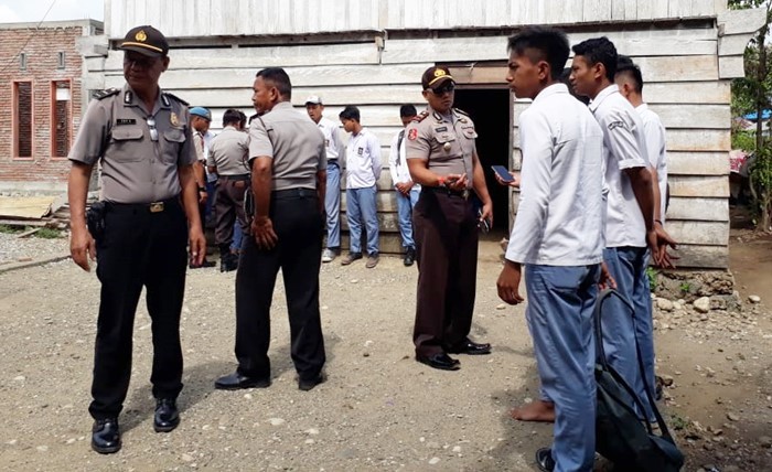 Bolos Sekolah dan Asik Merokok, 15 Pelajar Diamankan Polsek Batui