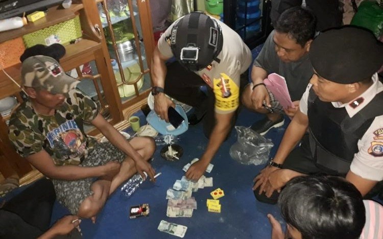 Main Judi di Bulan Ramadan, 5 Warga Batui Selatan Diciduk Polsek Batui 
