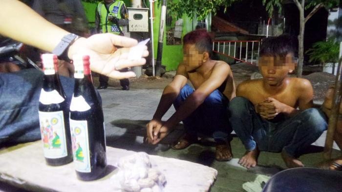 Asik Pesta Miras, Empat Pemuda Diangkut ke Polsek Batui
